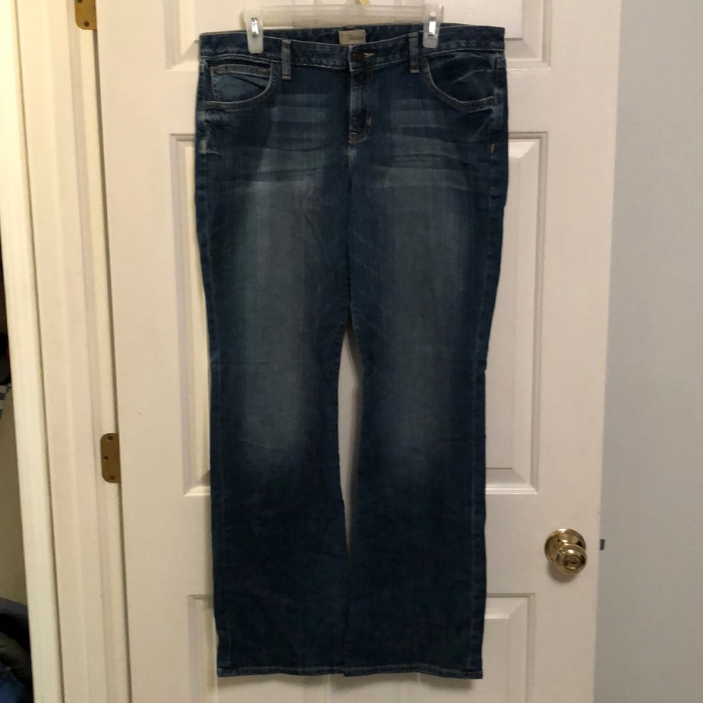 Gap Curvy flare jeans
